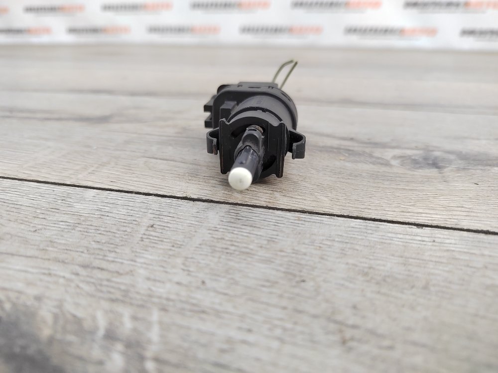 Датчик педали тормоза Ford Fusion ХЕТЧБЭК CBK 1.4 FXJC 2010 (б/у) Датчик педали тормоза Ford Fusion ХЕТЧБЭК CBK 1.4 FXJC 2010 (б/у)