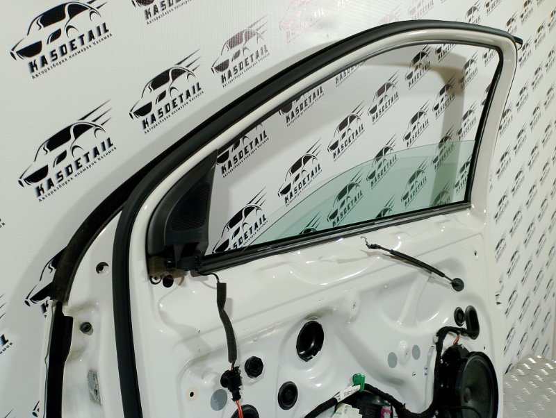 Дверь боковая передняя правая Jetta 2008 BSE