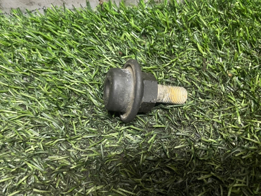 Топливный регулятор Lexus GS400 UZS160 1UZ-FE 1998 (б/у)