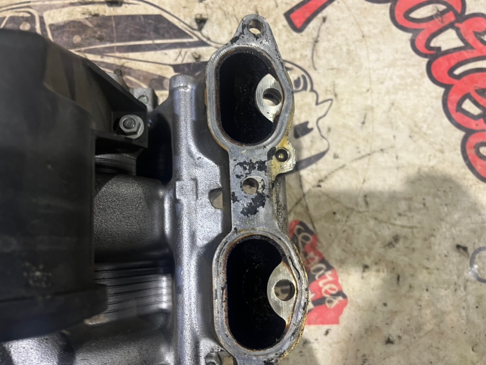 Коллектор впускной Lexus GS400 UZS160 1UZ-FE 1998 (б/у)