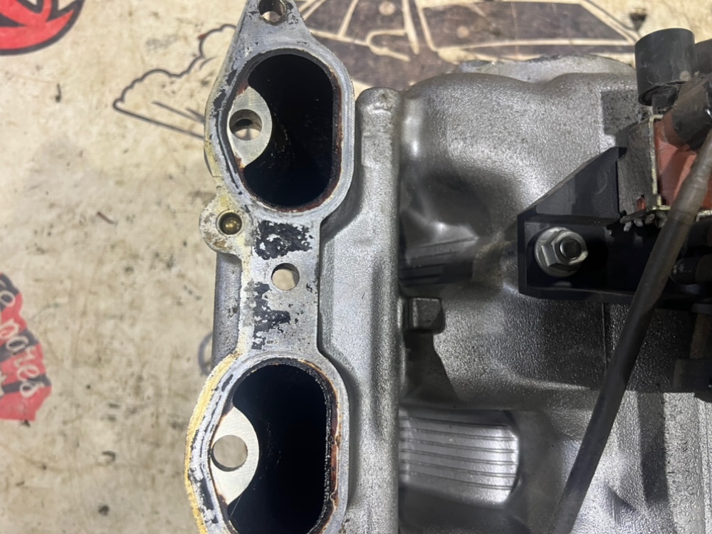 Коллектор впускной Lexus GS400 UZS160 1UZ-FE 1998 (б/у)