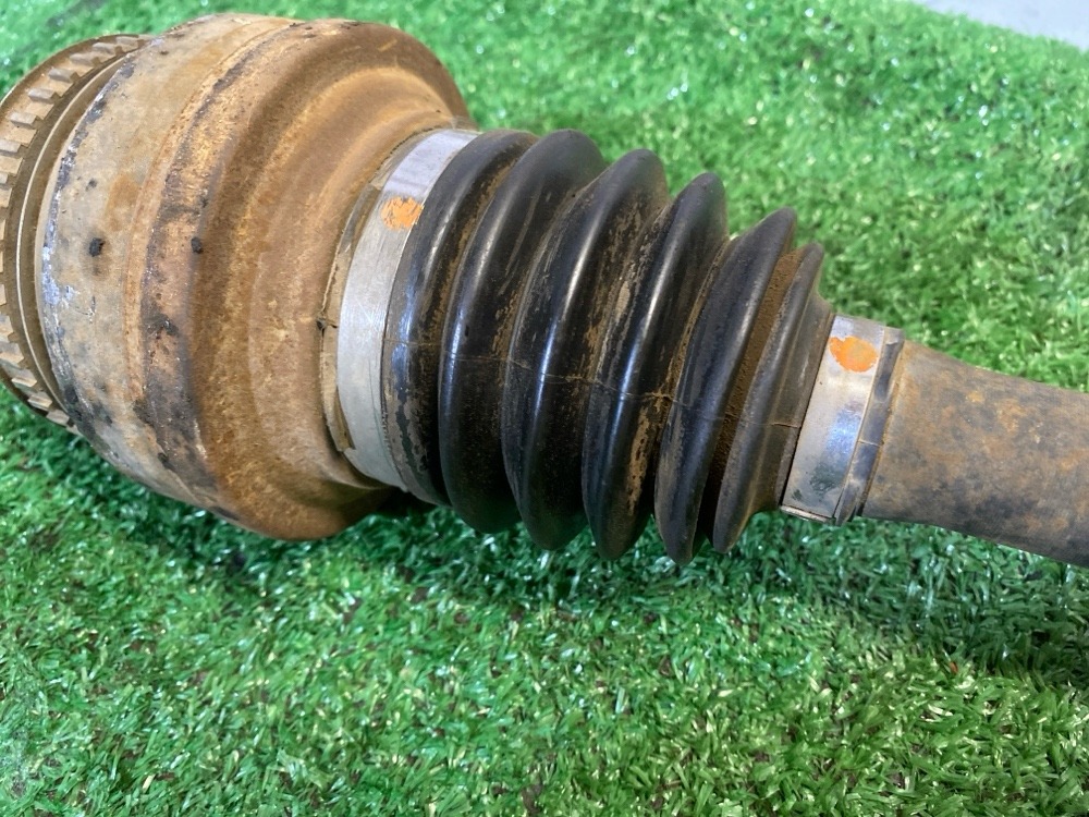 Привод Toyota Aristo JZS161 2JZ-GTE 2002 задн. прав. (б/у) Привод Toyota Aristo JZS161 2JZ-GTE 2002 задн. прав. (б/у)