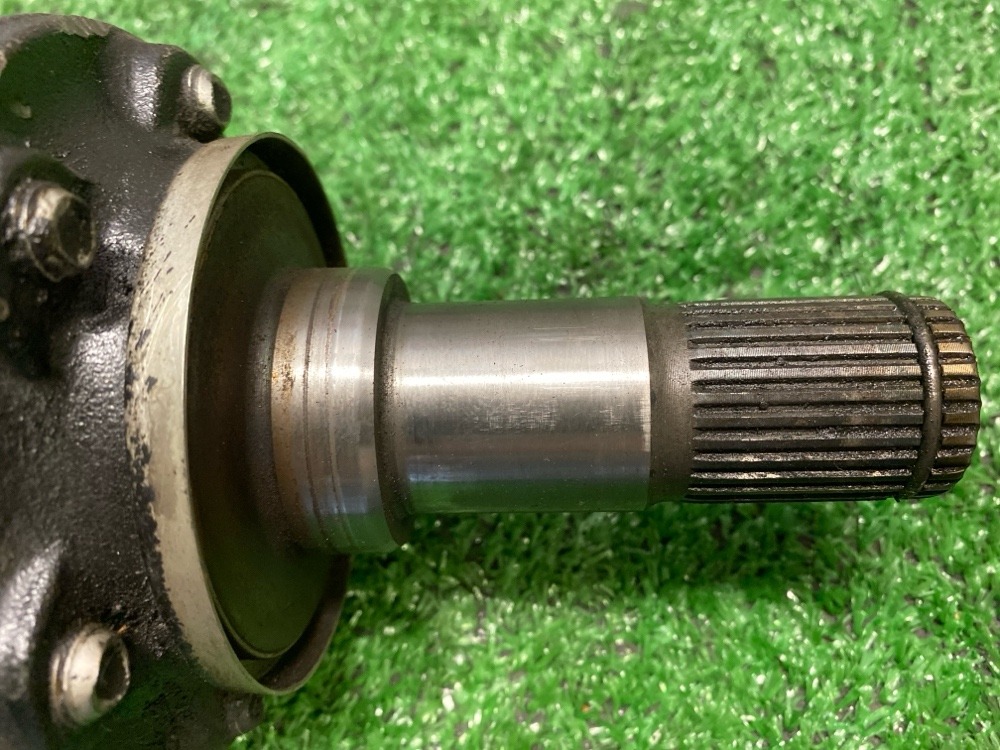 Привод Toyota Aristo JZS161 2JZ-GTE 2002 задн. прав. (б/у) Привод Toyota Aristo JZS161 2JZ-GTE 2002 задн. прав. (б/у)