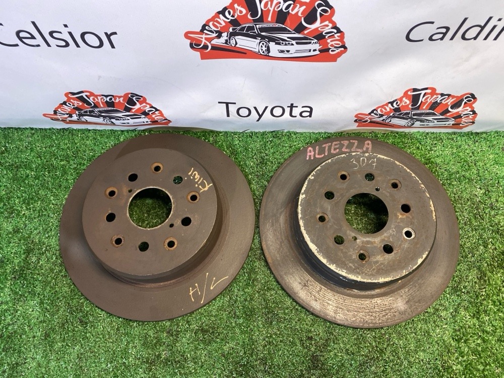 Тормозные диски Toyota Altezza GXE10 1G-FE 2000 задн. (б/у)