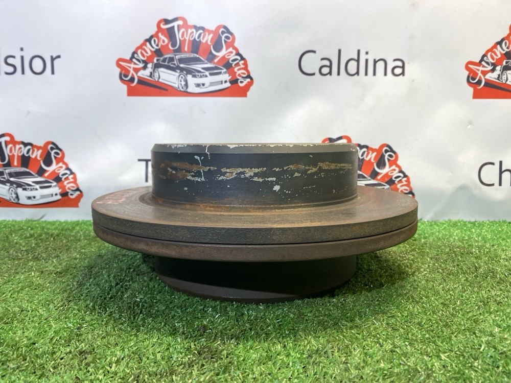 Тормозные диски Toyota Altezza GXE10 1G-FE 2000 задн. (б/у)