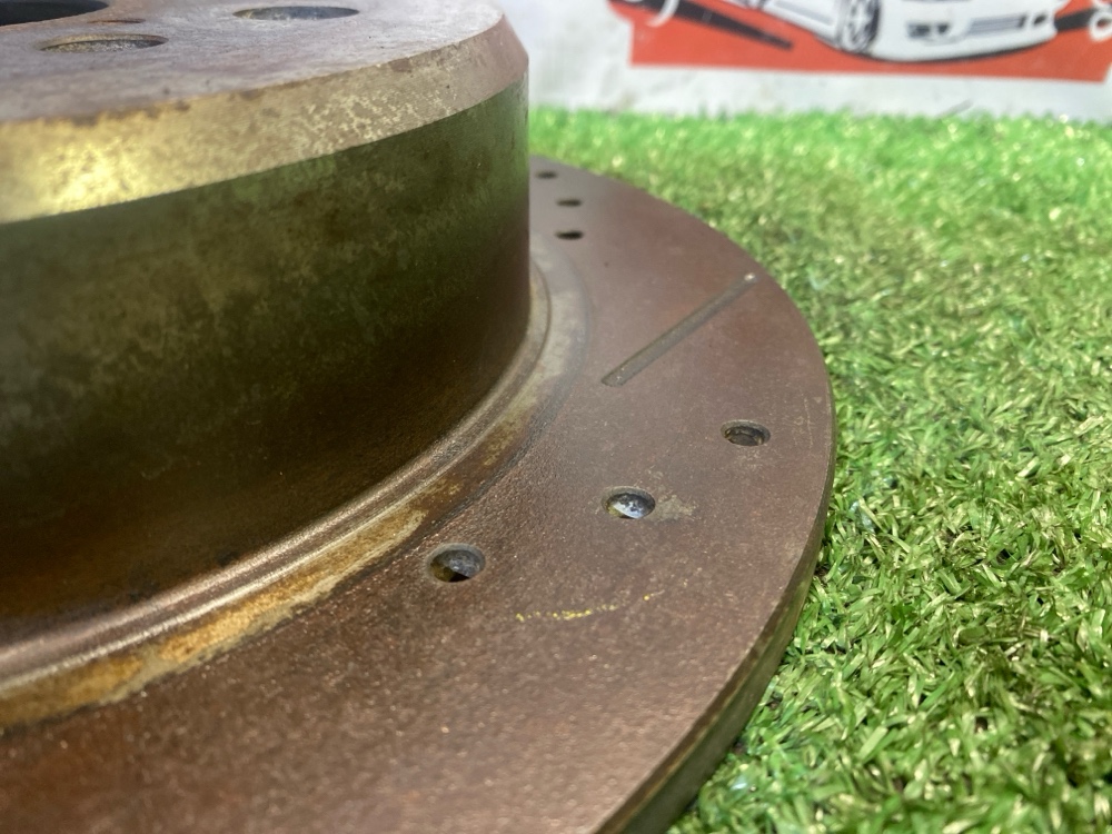 Тормозные диски Lexus IS300 JCE10 2002 задн. (б/у)