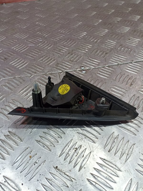 Накладка крепления зеркала Hyundai Elantra IV / HD СЕДАН 1.6 (G4FC) 2008 прав. (б/у)