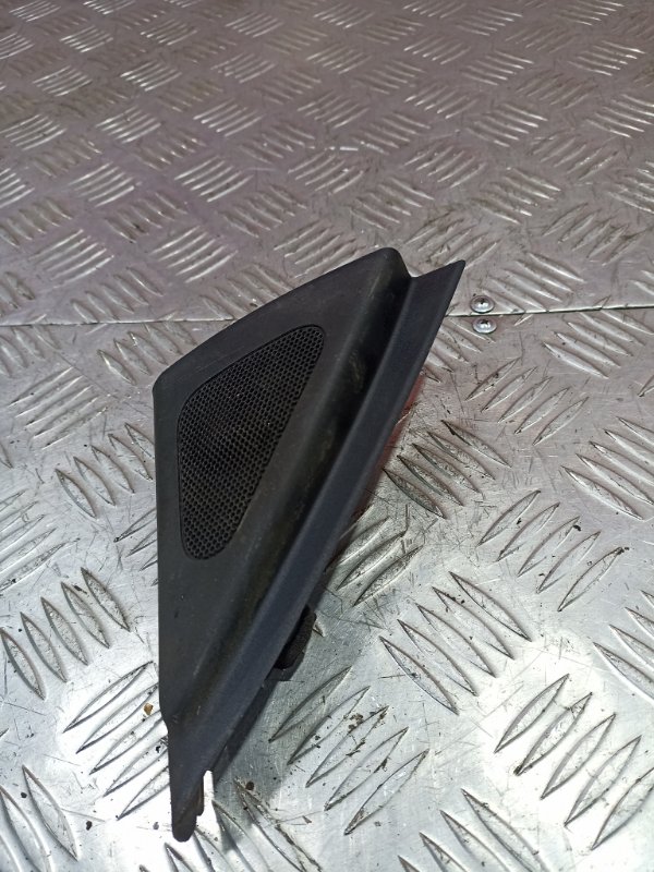 Накладка крепления зеркала Hyundai Elantra IV / HD СЕДАН 1.6 (G4FC) 2008 прав. (б/у)