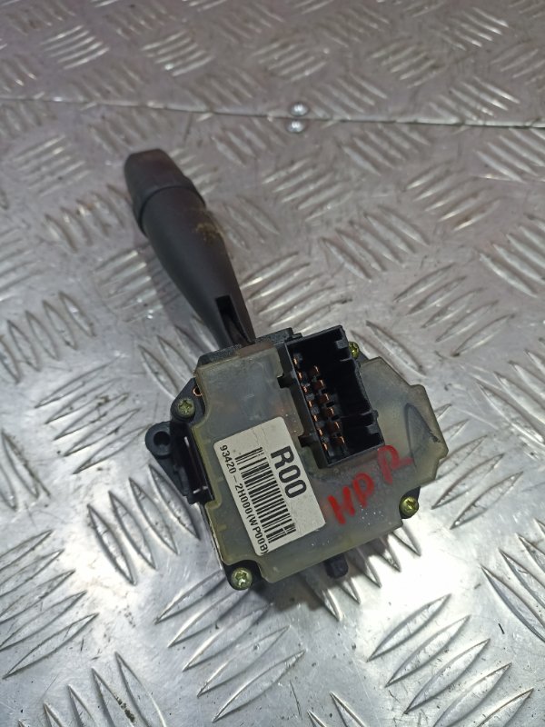 Подрулевой переключатель Hyundai Elantra IV / HD СЕДАН 1.6 (G4FC) 2008 прав. (б/у) Подрулевой переключатель Hyundai Elantra IV / HD СЕДАН 1.6 (G4FC) 2008 прав. (б/у)