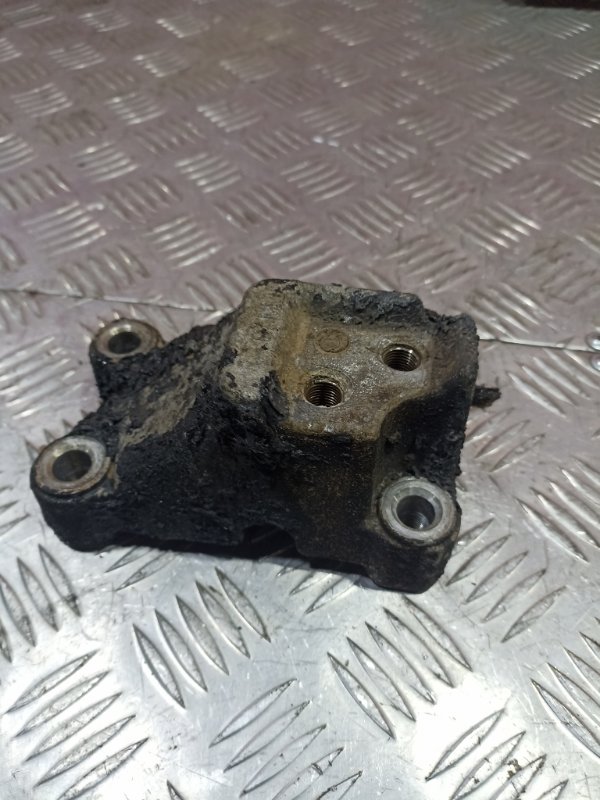 Кронштейн опоры двигателя Hyundai Elantra IV / HD СЕДАН 1.6 (G4FC) 2008 лев. (б/у)