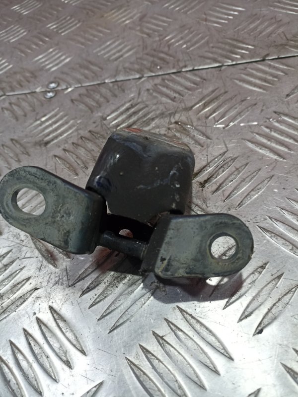 Петля двери Hyundai Elantra IV / HD СЕДАН 1.6 (G4FC) 2008 перед. прав. (б/у)