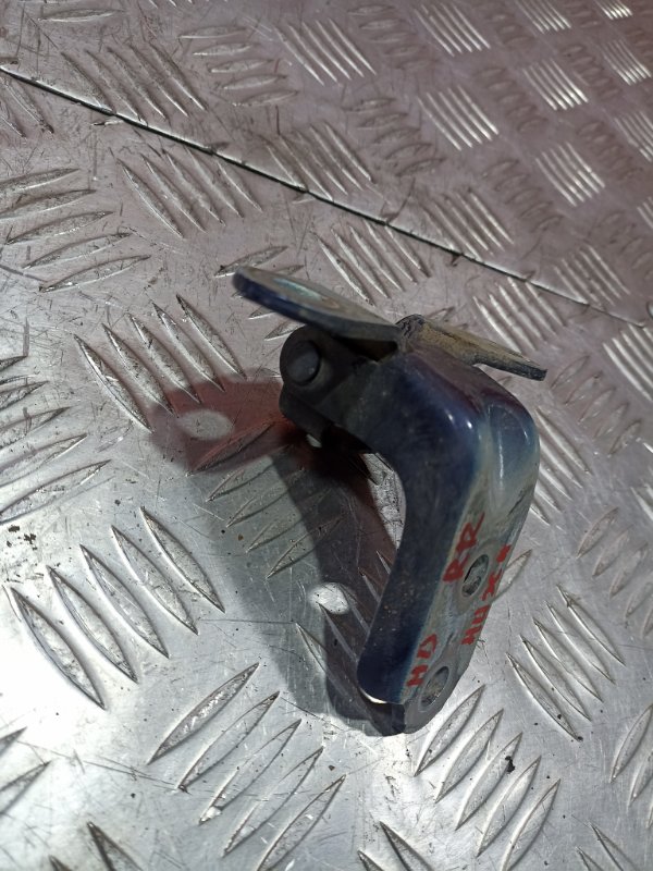 Петля двери Hyundai Elantra IV / HD СЕДАН 1.6 (G4FC) 2008 задн. прав. (б/у) Петля двери Hyundai Elantra IV / HD СЕДАН 1.6 (G4FC) 2008 задн. прав. (б/у)