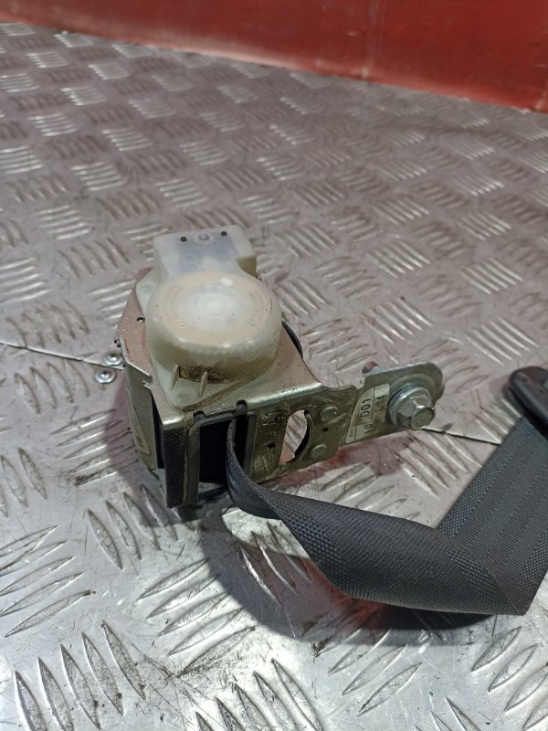 Ремень безопасности Hyundai Elantra IV / HD СЕДАН 1.6 (G4FC) 2008 задн. лев. (б/у) Ремень безопасности Hyundai Elantra IV / HD СЕДАН 1.6 (G4FC) 2008 задн. лев. (б/у)