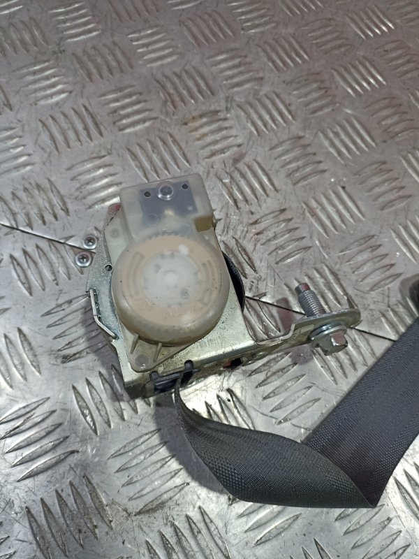 Ремень безопасности Hyundai Elantra IV / HD СЕДАН 1.6 (G4FC) 2008 задн. лев. (б/у) Ремень безопасности Hyundai Elantra IV / HD СЕДАН 1.6 (G4FC) 2008 задн. лев. (б/у)