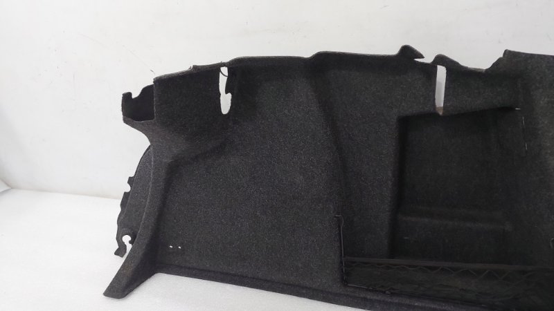 Обшивка багажника задняя правая Volkswagen Jetta 162 CAXA