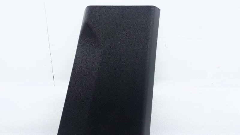 Обшивка центральной стойки правая J7 2021 HFC4GB2.4D