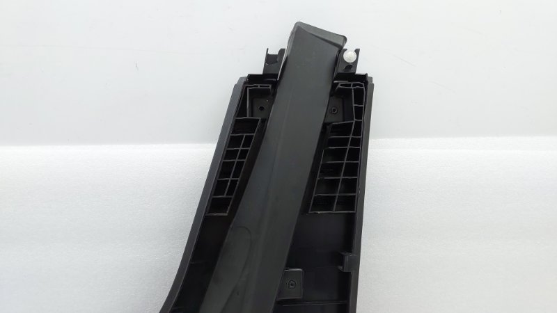 Обшивка центральной стойки левая S60 2015 B4204T11