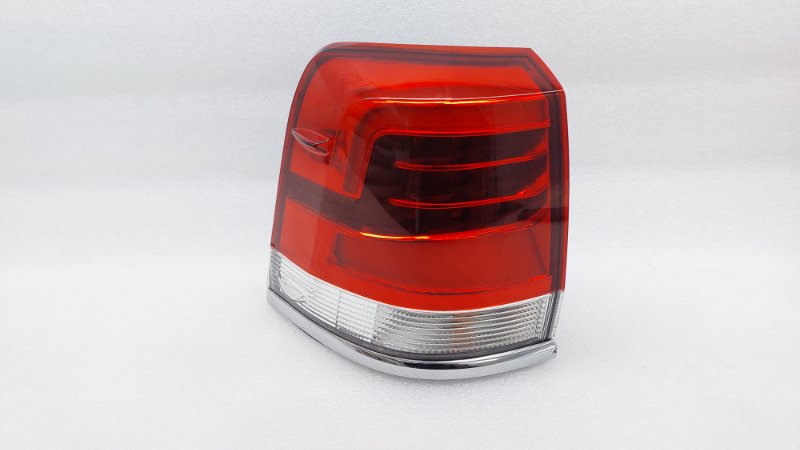 Фонарь задний левый Toyota Land Cruiser 2008 200 1VD-FTV БУ
