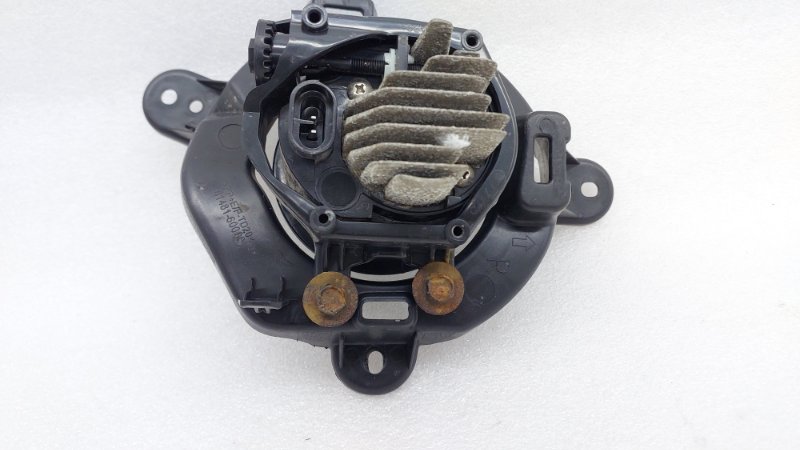 Фара противотуманная передняя правая Land Cruiser 2008 200 1VD-FTV