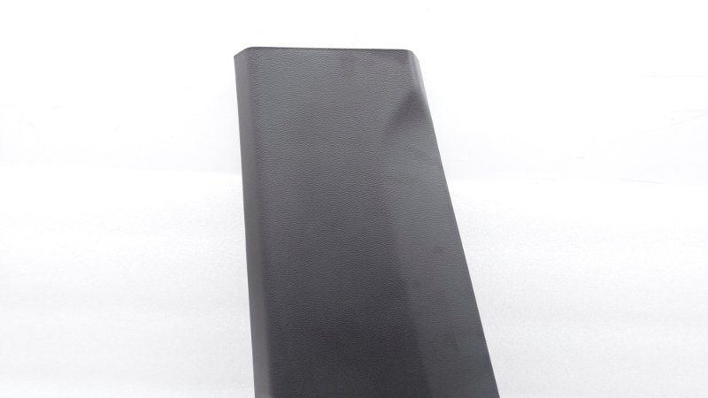 Обшивка центральной стойки левая J7 2021 HFC4GB2.4E