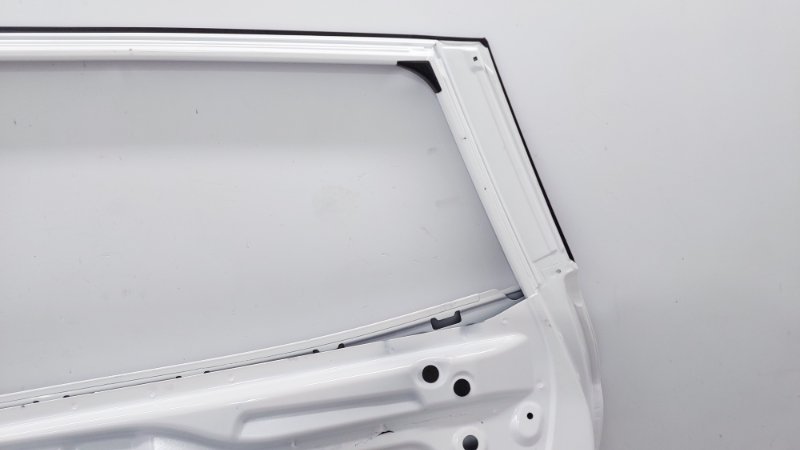 Дверь Chery Tiggo 4 Pro T19 SQRE4T15C 2023 задн. прав. (б/у) Дверь Chery Tiggo 4 Pro T19 SQRE4T15C 2023 задн. прав. (б/у)