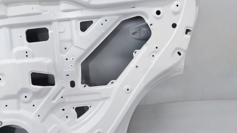 Дверь Chery Tiggo 4 Pro T19 SQRE4T15C 2023 задн. прав. (б/у) Дверь Chery Tiggo 4 Pro T19 SQRE4T15C 2023 задн. прав. (б/у)