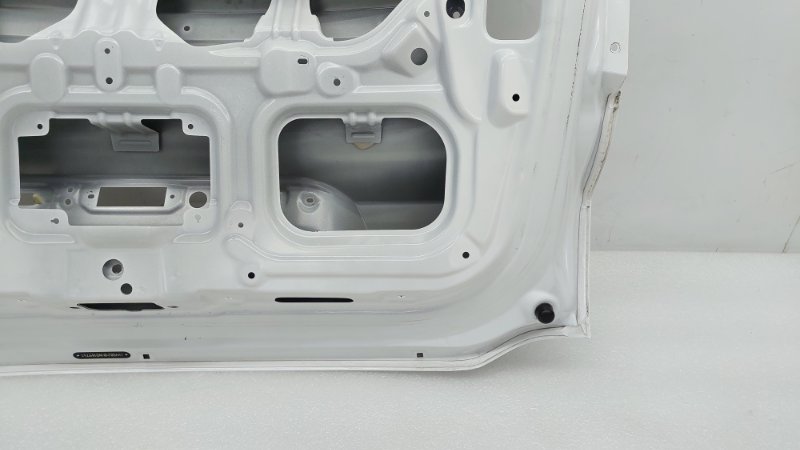 Дверь багажника Chery Tiggo 4 Pro T19 SQRE4G15C 2022 (б/у)
