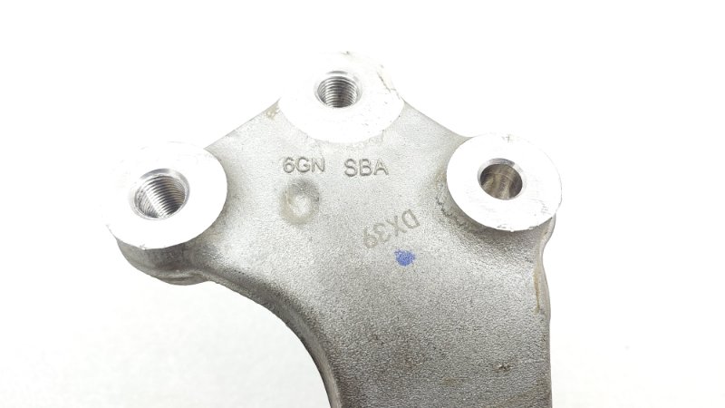 Кулак поворотный задний правый Tiggo 8 Pro 2022 T1A SQRF4J16