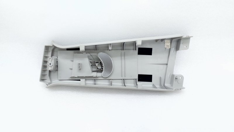 Обшивка центральной стойки правая LX 2023 T1C SQRF4J20