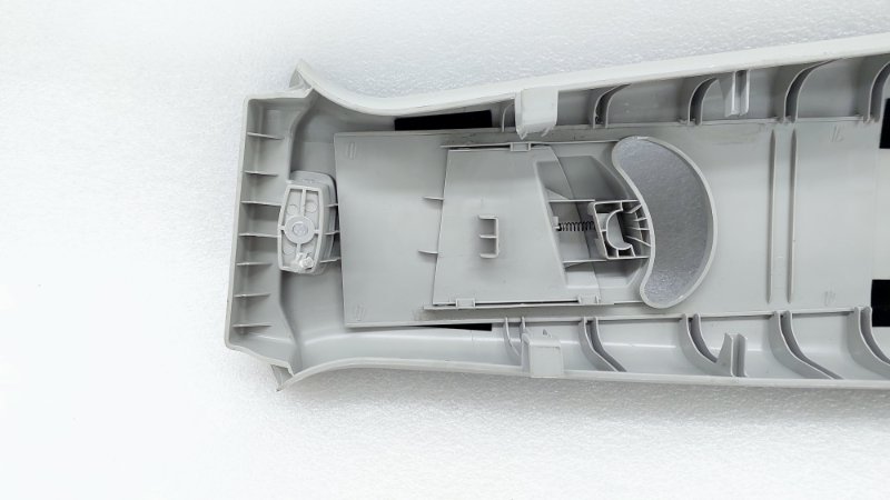 Обшивка центральной стойки правая LX 2023 T1C SQRF4J20