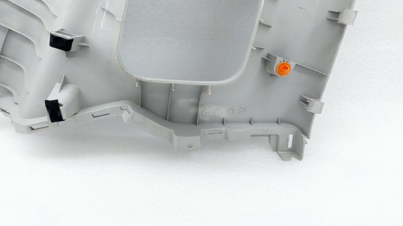 Обшивка стойки задняя правая LX 2023 T1C SQRF4J20