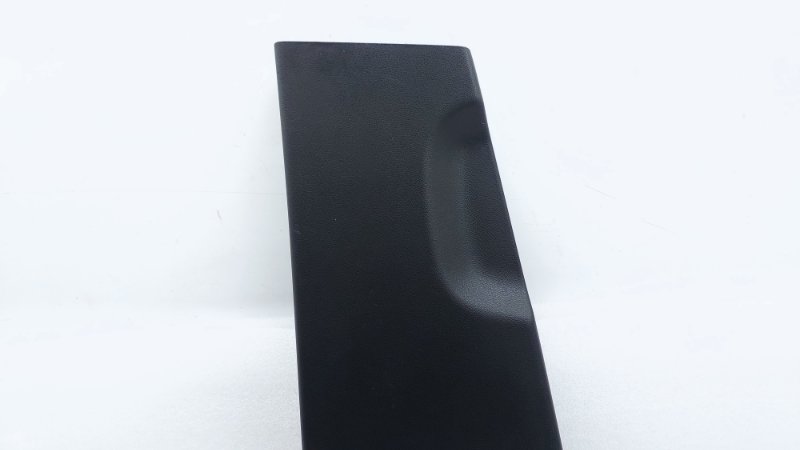 Обшивка центральной стойки левая LX 2023 T1C SQRF4J20