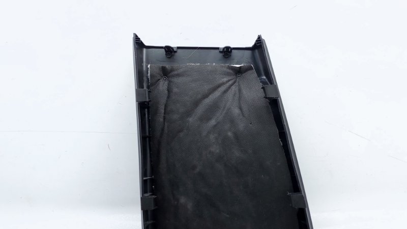 Обшивка центральной стойки правая LX 2023 T1C SQRF4J20