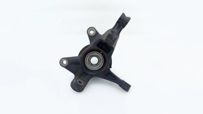 Кулак поворотный передний правый LX 2023 T1C SQRF4J20