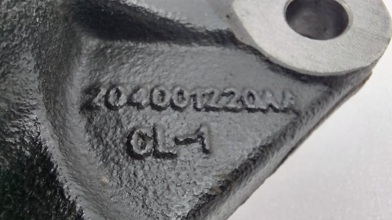 Кулак поворотный передний правый LX 2023 T1C SQRF4J20