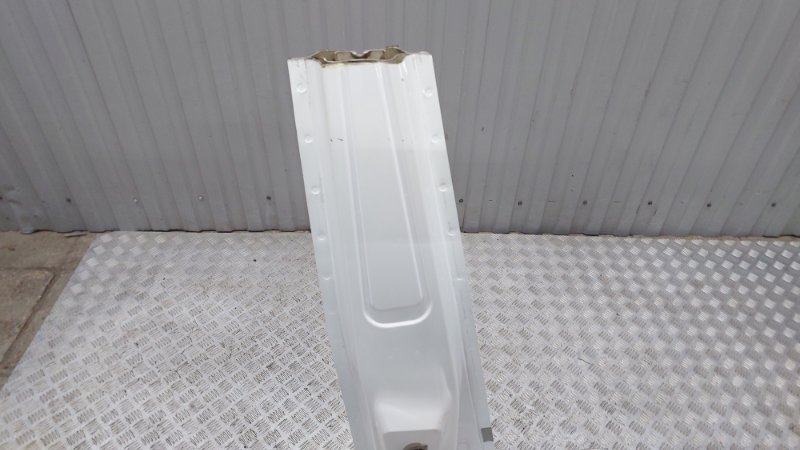 Порог со стойкой правый F7 2019 GW4B15