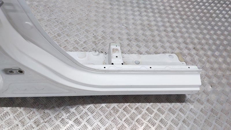 Порог со стойкой правый F7 2019 GW4B15