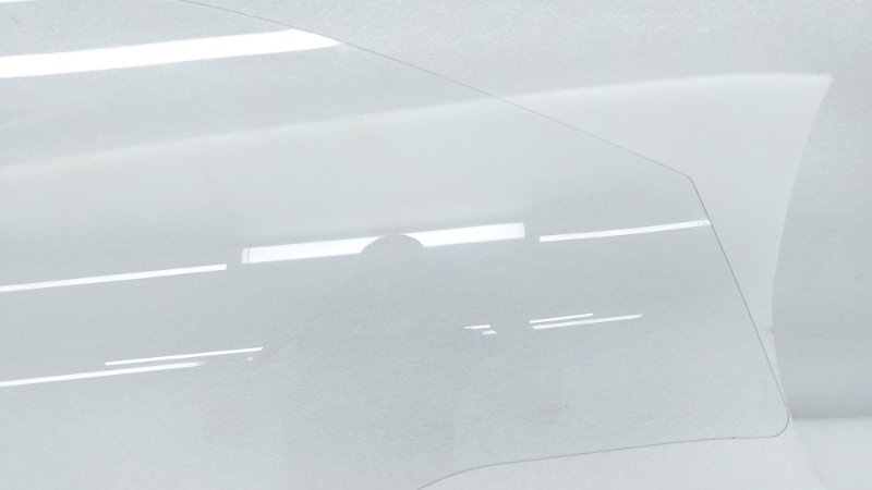 Стекло двери переднее правое Kia Rio FB G4LC
