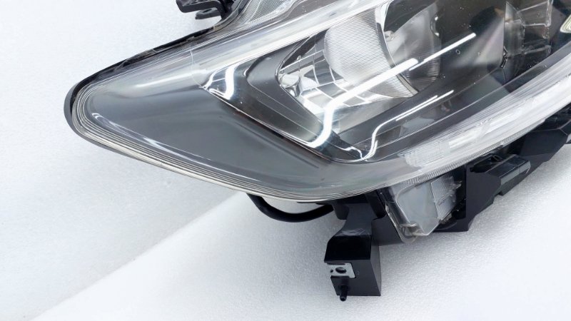 Фара правая X-Trail 2017 T32 MR20DD