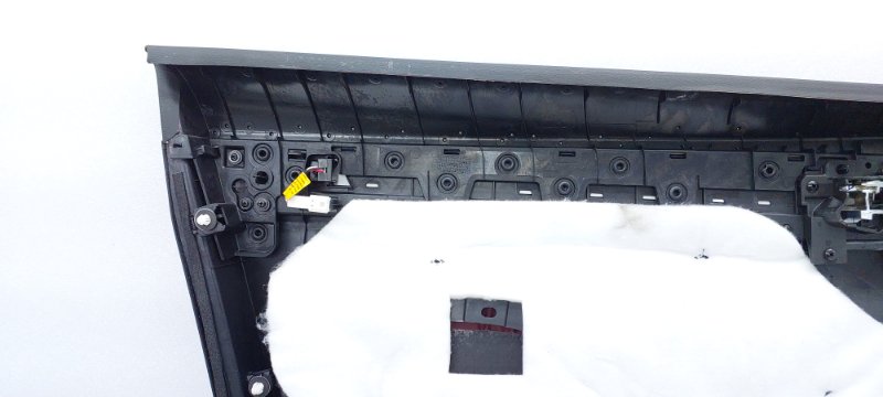 Обшивка двери Geely Coolray SX11 JLH-3G15TD 2020 перед. прав. (б/у) Обшивка двери Geely Coolray SX11 JLH-3G15TD 2020 перед. прав. (б/у)