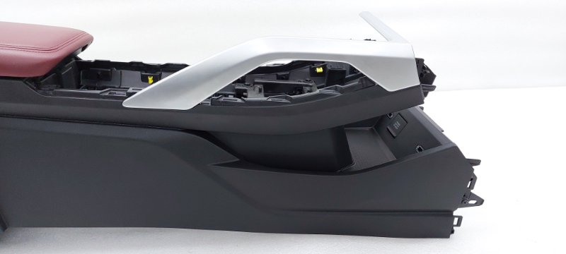 Центральная консоль Geely Coolray SX11 JLH-3G15TD 2020 (б/у)