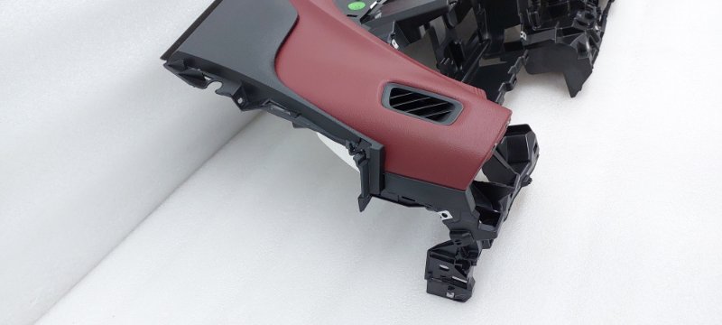 Торпедо Geely Coolray SX11 JLH-3G15TD 2020 (б/у) Торпедо Geely Coolray SX11 JLH-3G15TD 2020 (б/у)