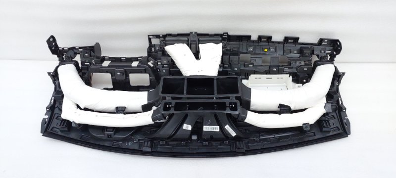 Торпедо Geely Coolray SX11 JLH-3G15TD 2020 (б/у) Торпедо Geely Coolray SX11 JLH-3G15TD 2020 (б/у)