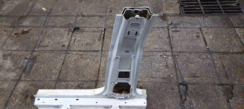 Порог со стойкой Geely Coolray SX11 JLH-3G15TD 2020 прав. (б/у)