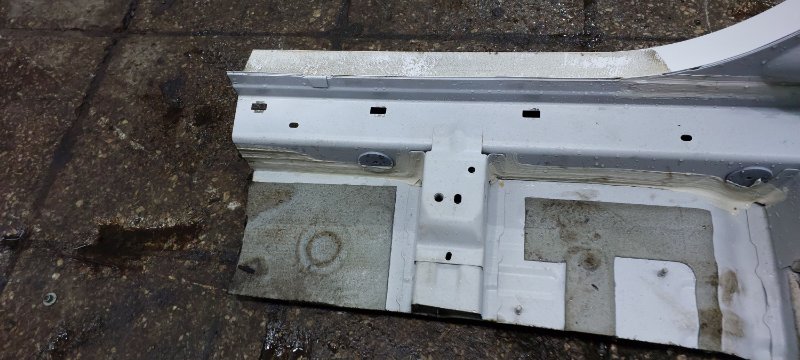 Порог со стойкой Geely Coolray SX11 JLH-3G15TD 2020 прав. (б/у)