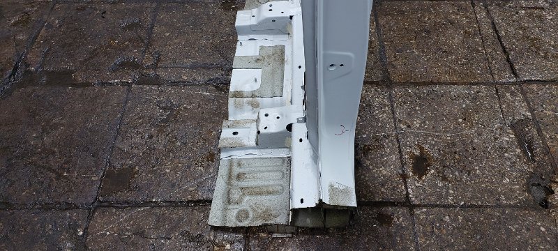 Порог со стойкой Geely Coolray SX11 JLH-3G15TD 2020 прав. (б/у)