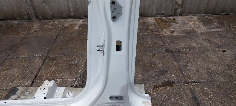 Порог со стойкой Geely Coolray SX11 JLH-3G15TD 2020 лев. (б/у) Порог со стойкой Geely Coolray SX11 JLH-3G15TD 2020 лев. (б/у)