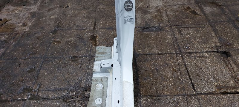 Порог со стойкой Geely Coolray SX11 JLH-3G15TD 2020 лев. (б/у) Порог со стойкой Geely Coolray SX11 JLH-3G15TD 2020 лев. (б/у)