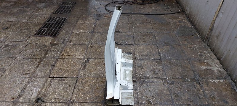 Порог со стойкой Geely Coolray SX11 JLH-3G15TD 2020 лев. (б/у) Порог со стойкой Geely Coolray SX11 JLH-3G15TD 2020 лев. (б/у)