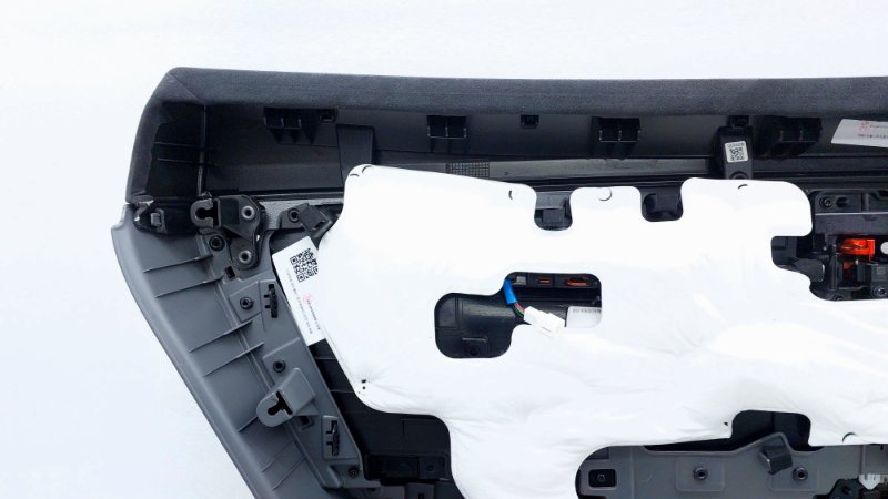 Обшивка двери Zeekr 001 1 2023 задн. прав. (б/у) Обшивка двери Zeekr 001 1 2023 задн. прав. (б/у)